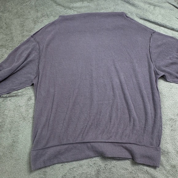 We The Free Sweater Lavender Size Large Over sized Super Soft Light Weight - Picture 9 of 10